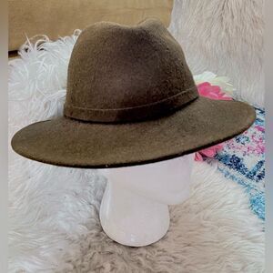 SCHUMAN & SULLIVAN Of New Haven Connecticut Crusher Wool Hat Brown M